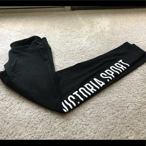 Victoria’s Secret sport leggings